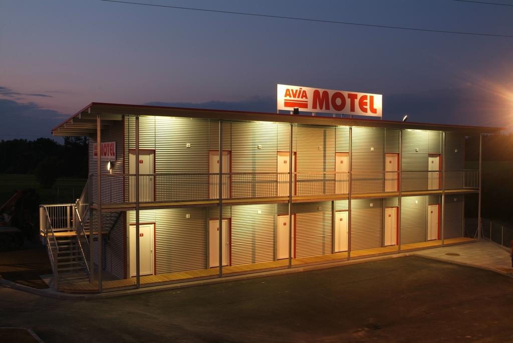 Fairsleep Avia Motel Gmuend Гмюнд Екстер'єр фото